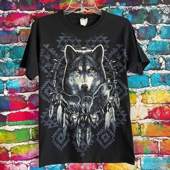Fruit of the Loom Other - Fruit of the Loom HD Cotton Wolf Dream Catcher Graphic Tee Shirt Size Small
